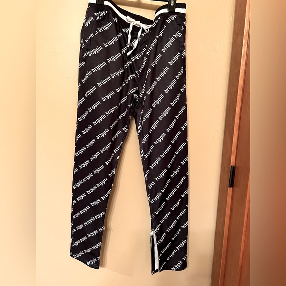“Drippin” Mens Pants - Host Pick! - Picture 4 of 7